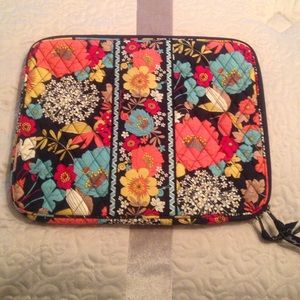 Vera Bradley Happy Snails Laptop Case