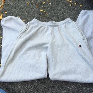 Champion sweatpants size medium.