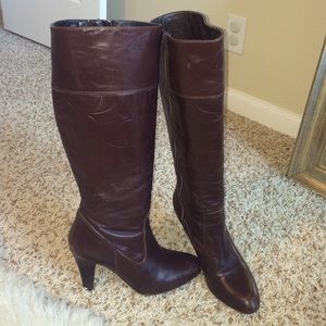 BLACK FRIDAY SALE🎁🎉🎀. Brown Coach Booots