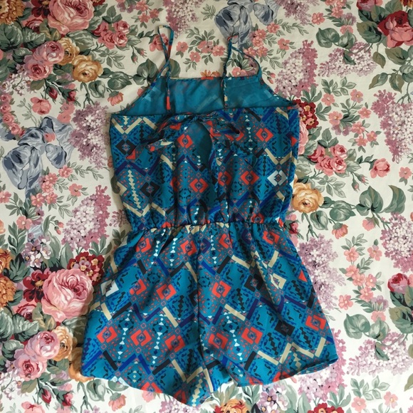 ✨Forever 21 Romper✨ - Picture 2 of 2