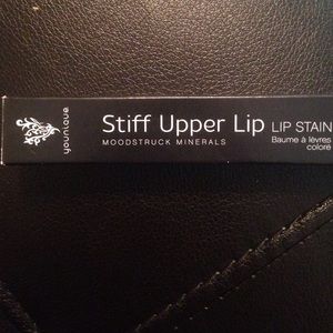 Skittish lip stain by Younique