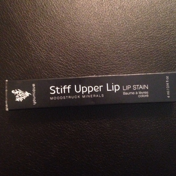 Shy lip stain