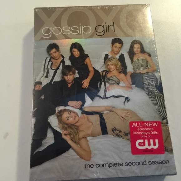Gossip girl complete second season. Never opened