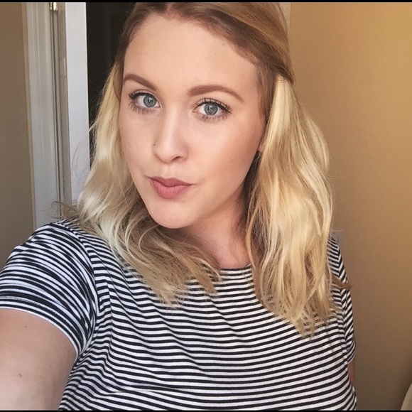 Meet your Posher, Acacia - Picture 1 of 1