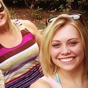 Meet your Posher, Kelli