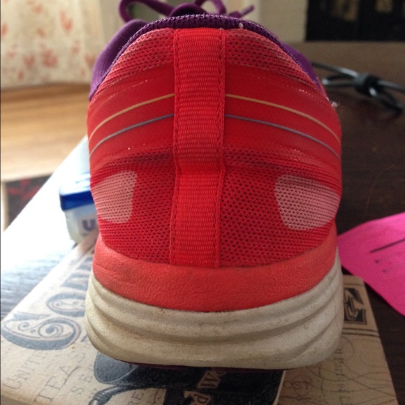 Nike running shoes - Picture 2 of 3