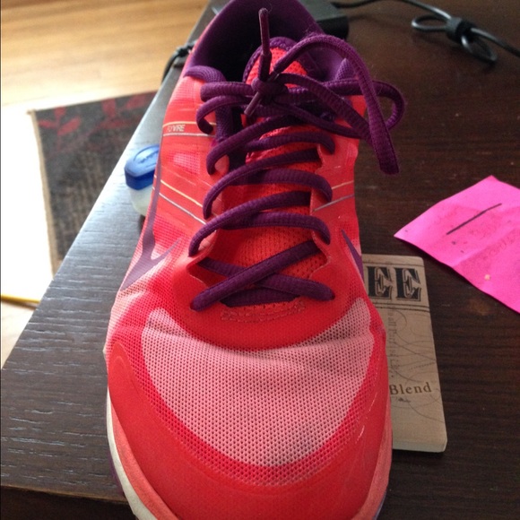 Nike running shoes - Picture 3 of 3