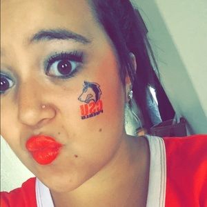 Meet your Posher, Adriana