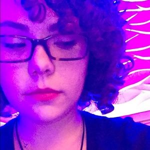 Meet your Posher, Haley