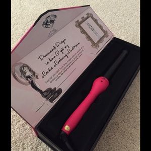 Brilliance New York 1" curling iron in pink 🎀