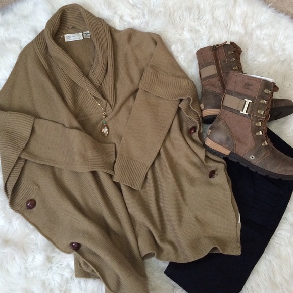 RD Style Sweaters - RD Style Tan Button Poncho
