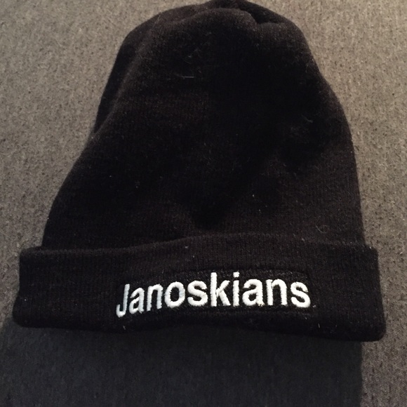 dirty pig tour janoskian beanie