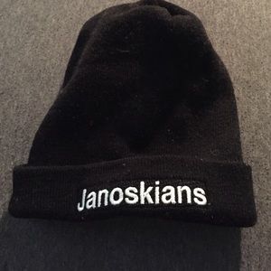 dirty pig tour janoskian beanie