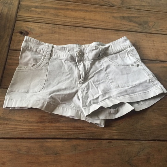 Shorts - Picture 1 of 2