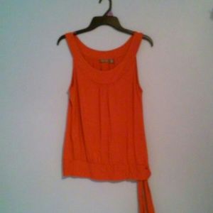 Tank top only worn 1 time