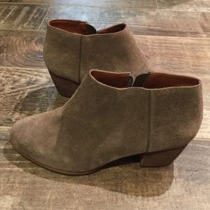 EUC Lucky Brand suede booties, size 7.5