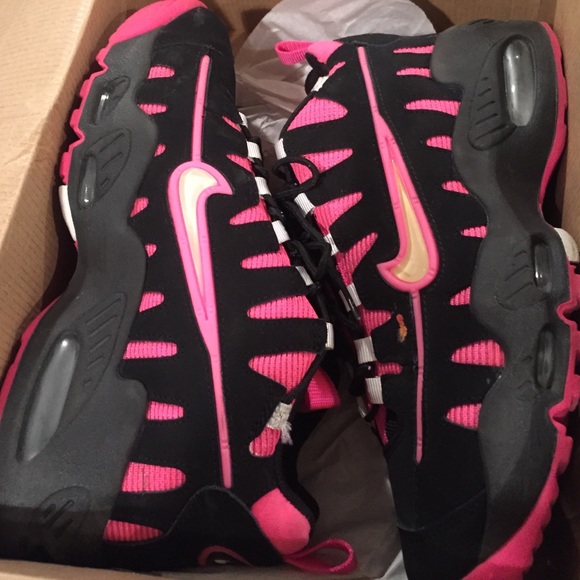 7Y Nike Air Max Nomo