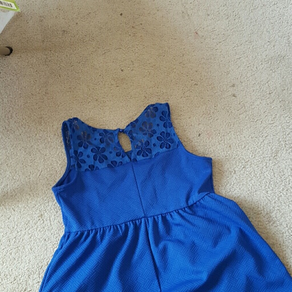 Dress - Picture 3 of 4