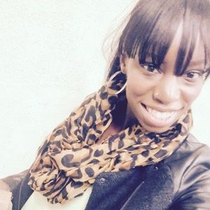 Meet your Posher, Toya