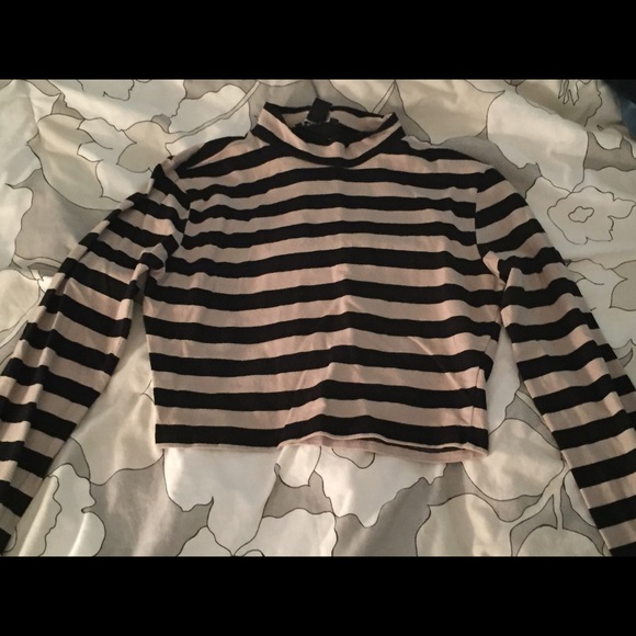 Striped cropped turtleneck top