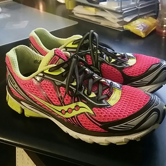 Saucony Tennis Shoes