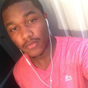 Meet your Posher, Elijah