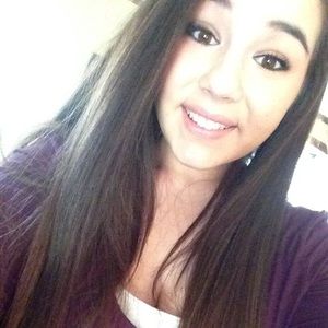 Meet your Posher, Lacy