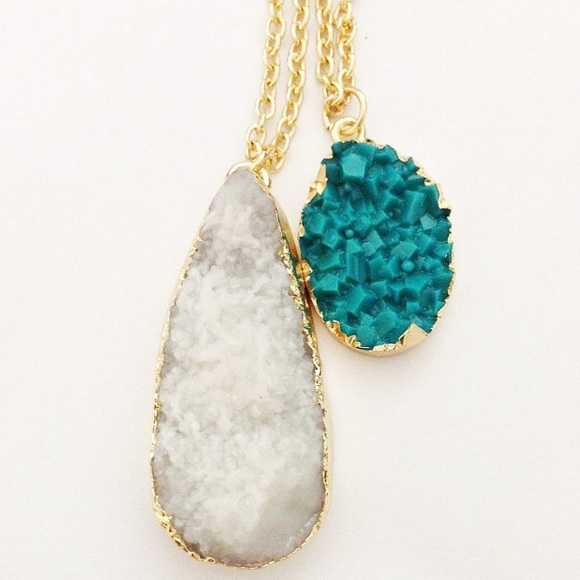 {SOLD OUT} Turquoise White Crystal Druzy Necklace - Picture 2 of 2