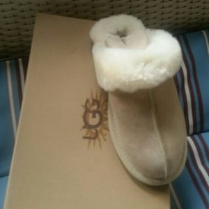 Ugg slippers brand new in box