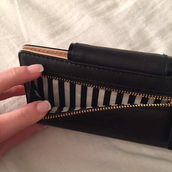Kate Spade Black Wallet - Picture 4 of 4