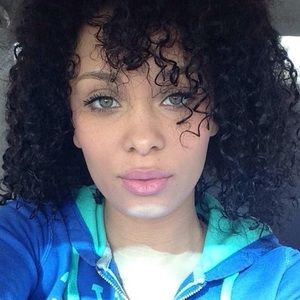 Meet your Posher, Celia