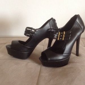 Black platforms