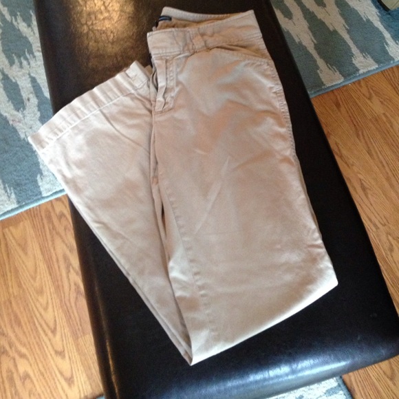 Gap khakis