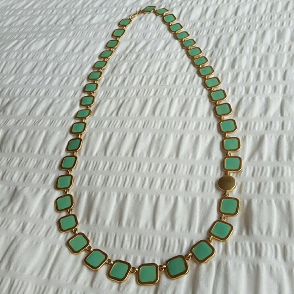 Mint and Gold Necklace - Picture 2 of 3