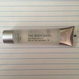 The Body Shop skin primer matte it