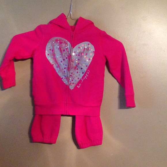 Girls size 4 Osh Kosh hot pink suit