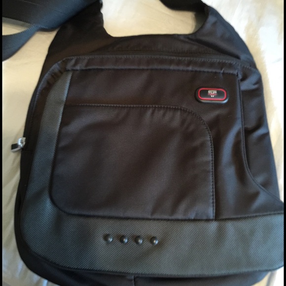 TUMI unisex crossover bag!