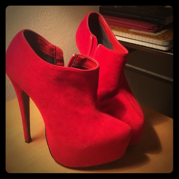 Red booties!