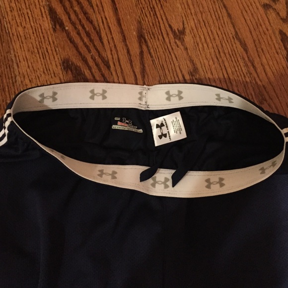 Under Armour Woman's Shorts, NWOT - Picture 3 of 4