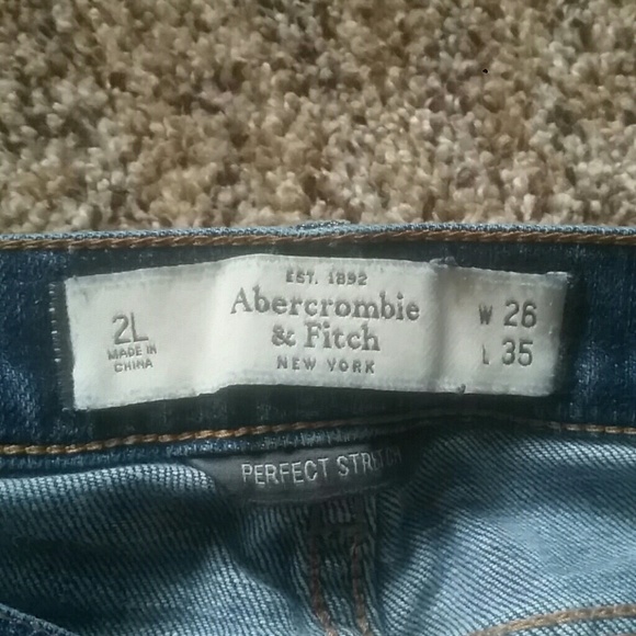 Abercrombie 2L/26 madison jeans