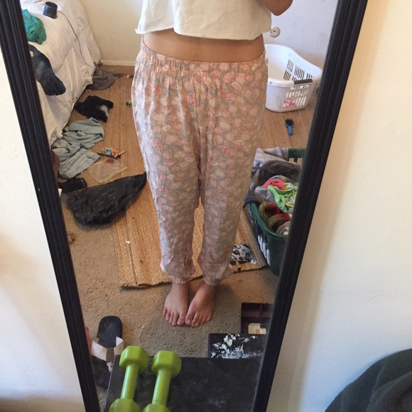 Floral Joggers make offers - Picture 2 of 2