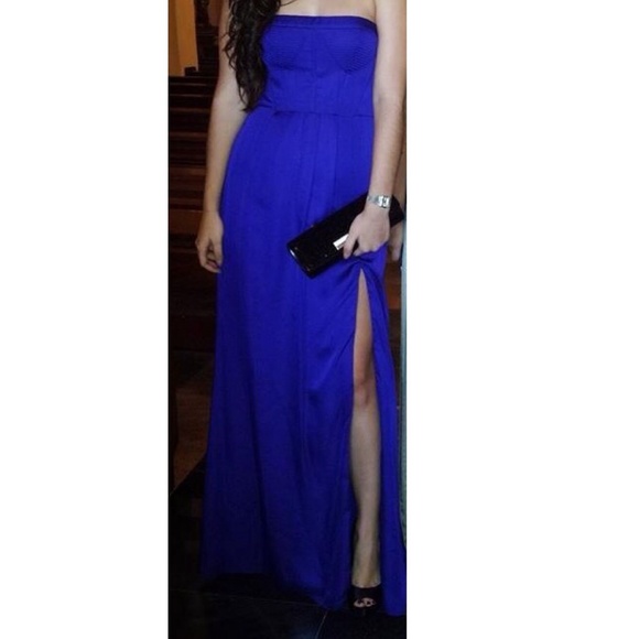 BCBGMAXAZRIA Enyas Strapless Gown