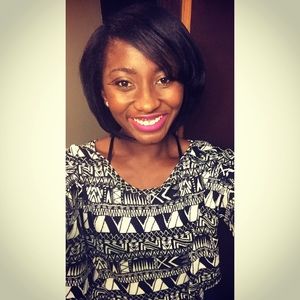 Meet your Posher, Adjoa