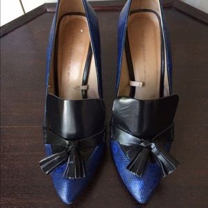 Zara Woman F/W 2011/12 blue snakeskin tassel pump.
