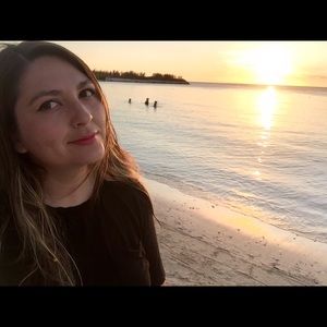 Meet your Posher, Val