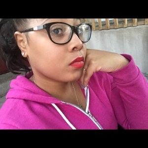 Meet your Posher, Lakeisha