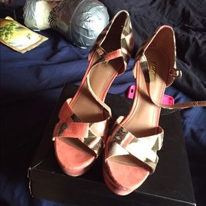 Wild Pair Wedges