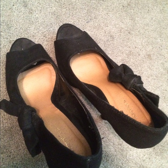 Xhilaration heels - Picture 2 of 4