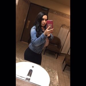 Meet your Posher, Itzel