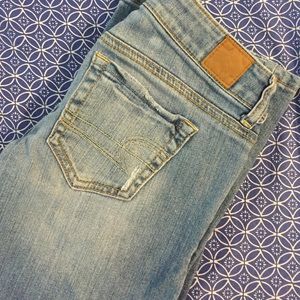 American eagle favorite boyfriend jeans